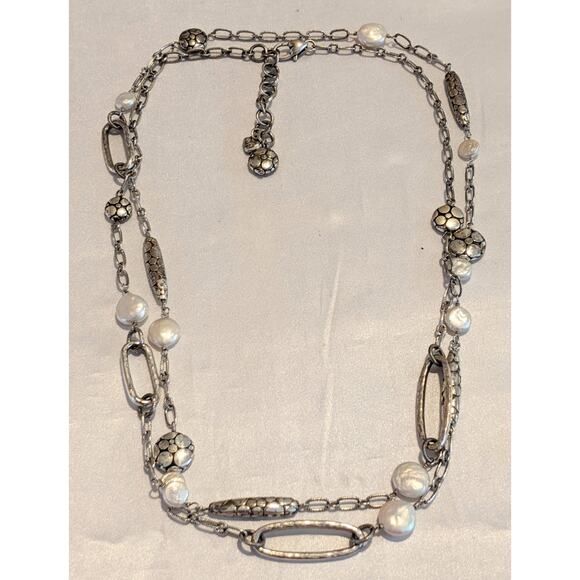 Brighton PEBBLE PEARL Long Chain Necklace Silver Oval Links White Pearls - Picture 6 of 7